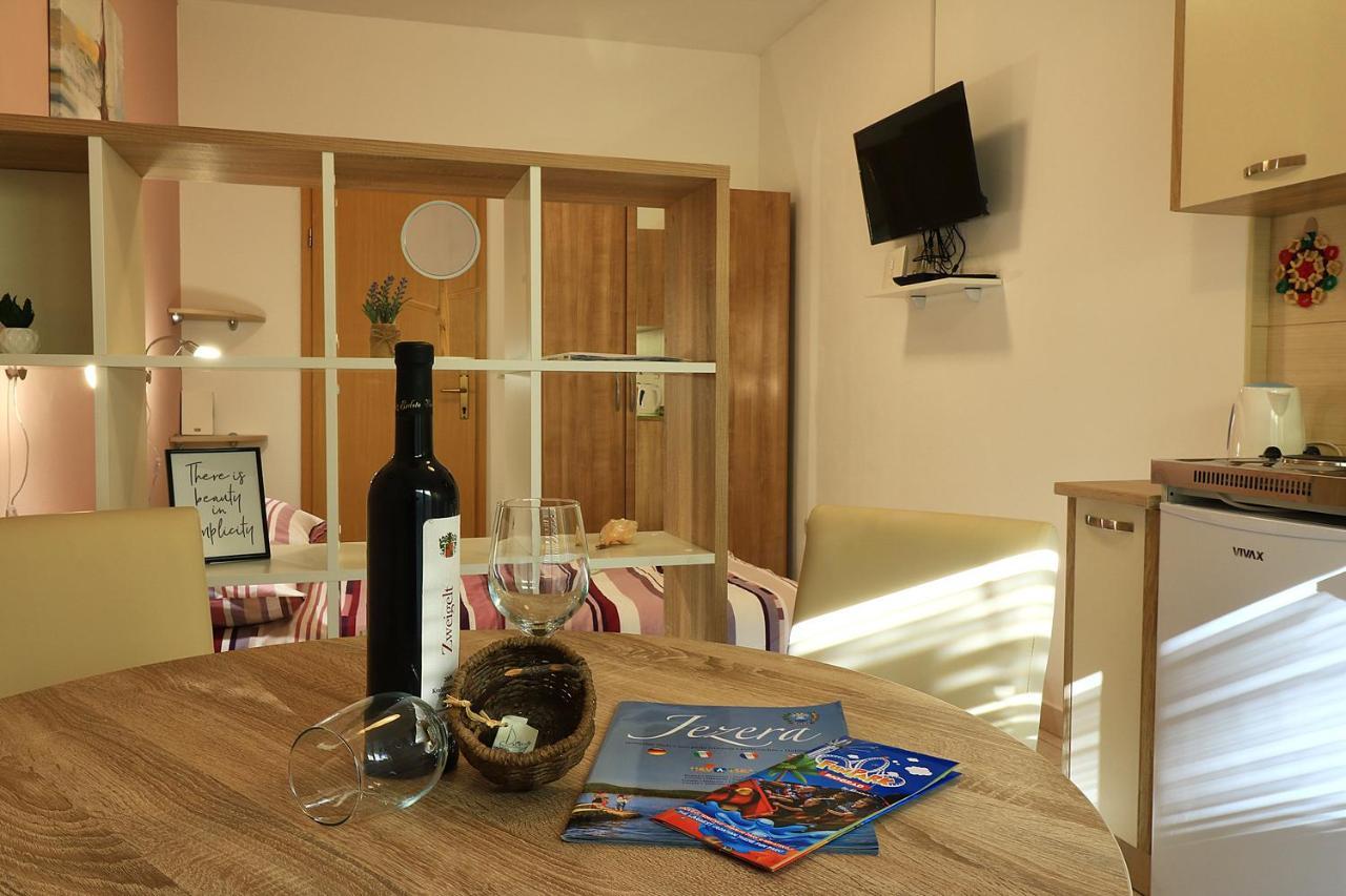 Apartment Antonio イェゼラ エクステリア 写真